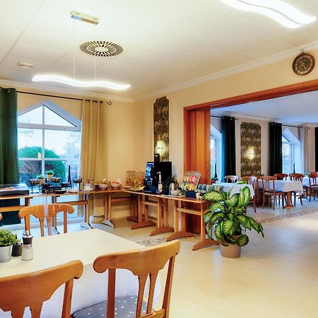 Hotel Apfelbluete Stralsund Exteriör bild