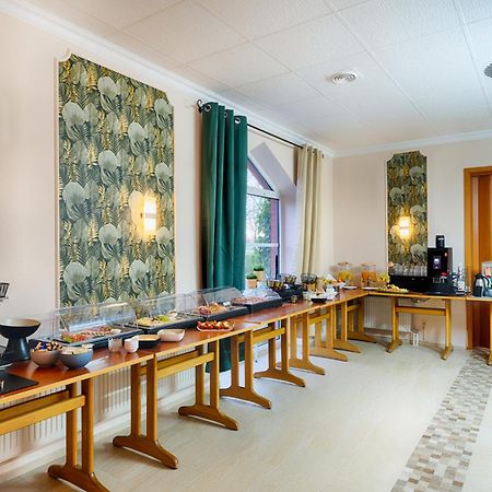 Hotel Apfelbluete Stralsund Exteriör bild