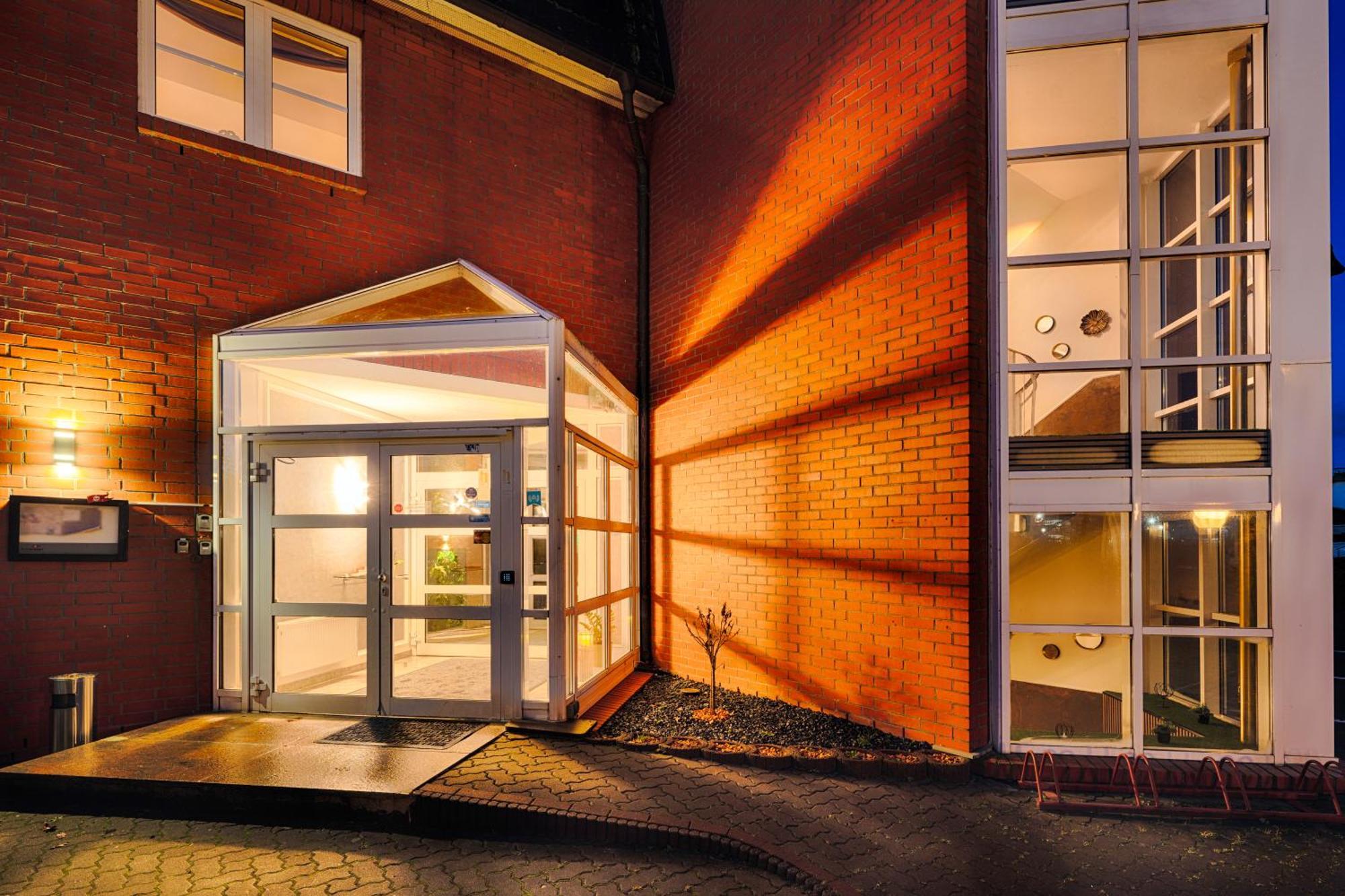 Hotel Apfelbluete Stralsund Exteriör bild