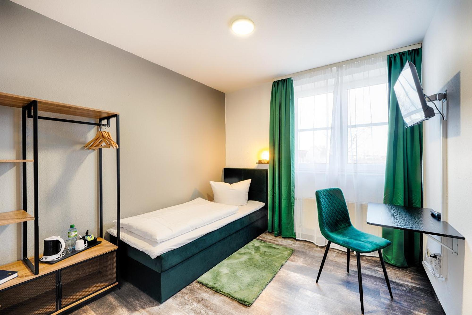 Hotel Apfelbluete Stralsund Exteriör bild