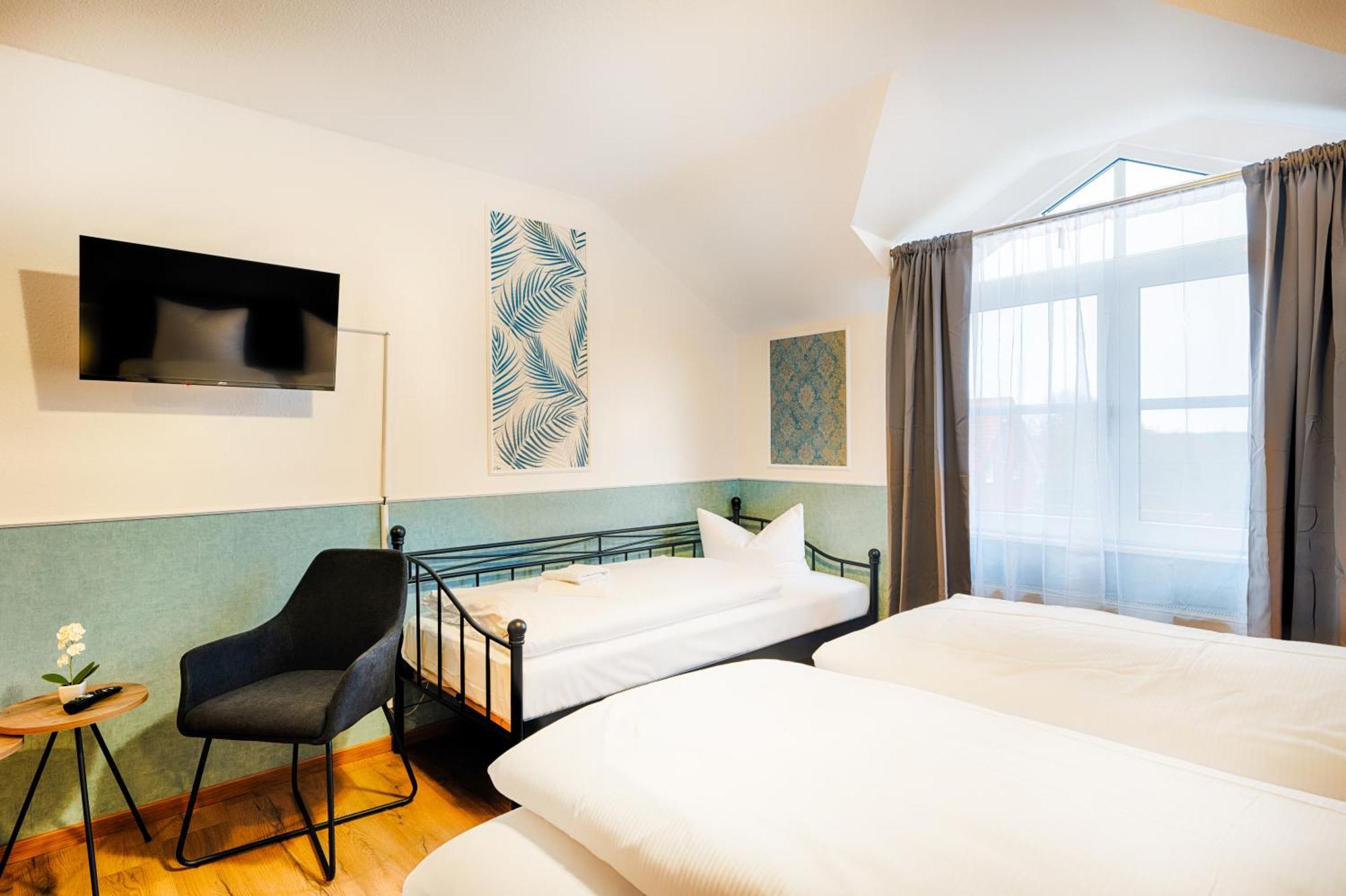 Hotel Apfelbluete Stralsund Exteriör bild