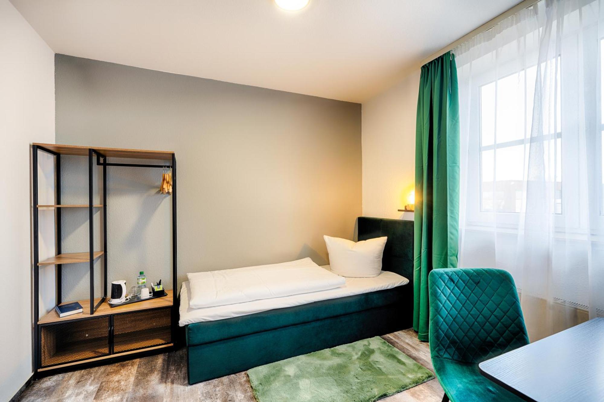 Hotel Apfelbluete Stralsund Exteriör bild
