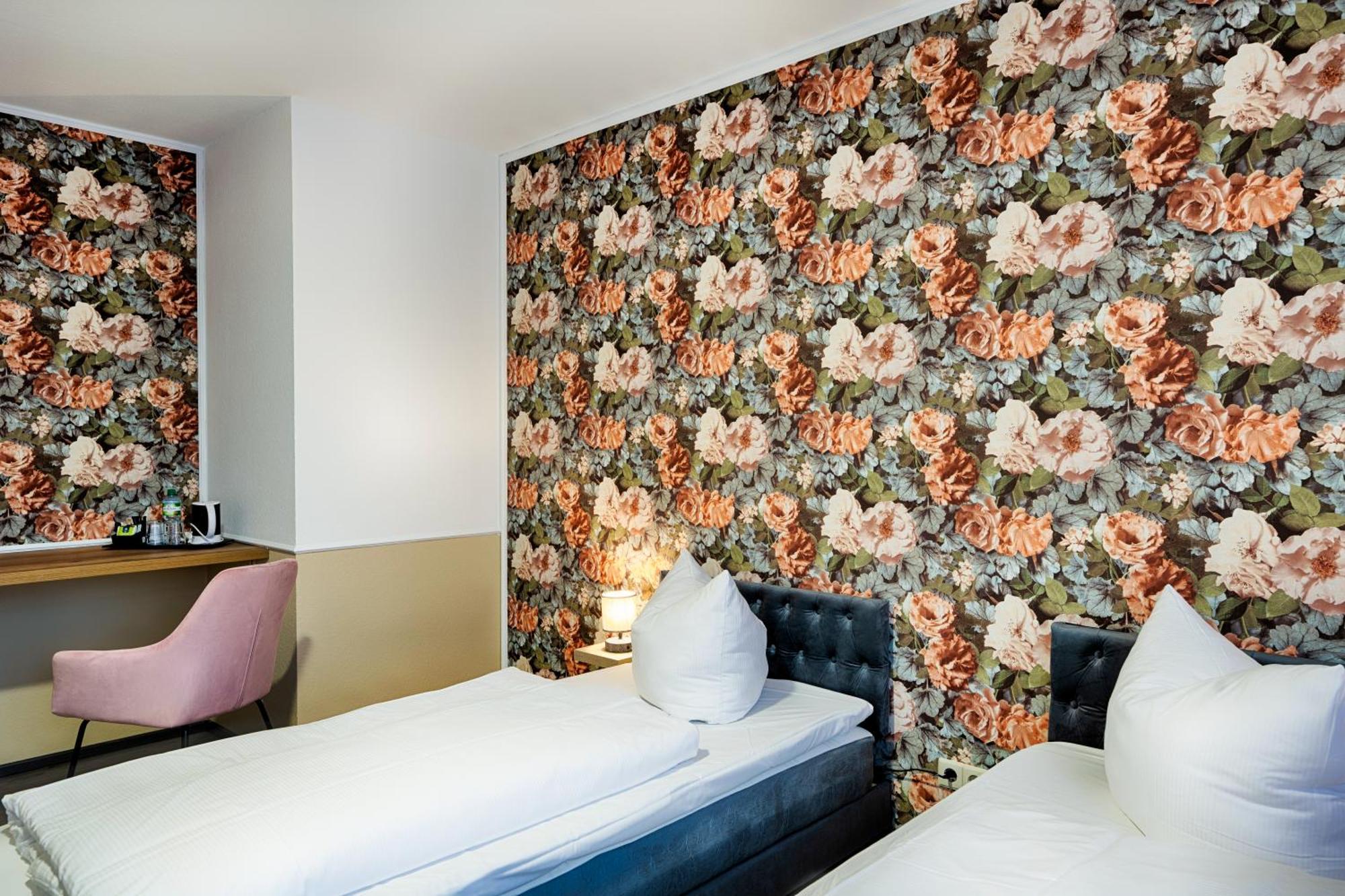 Hotel Apfelbluete Stralsund Exteriör bild